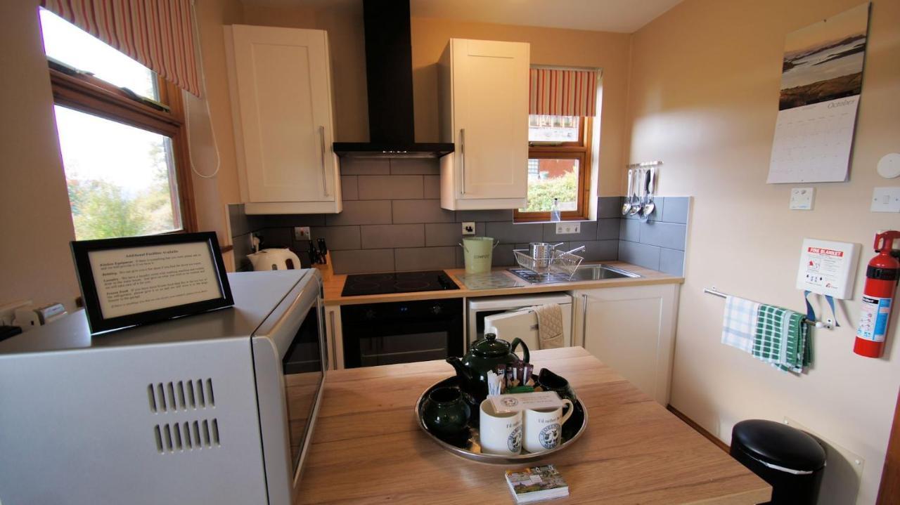 Morenish Mews Kenmore Cottage エクステリア 写真